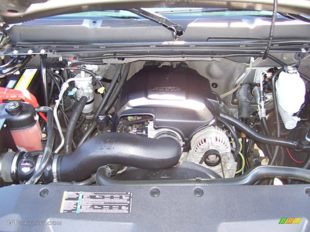 2007 Chevrolet Silverado 2500HD Regular Cab Engine Photos