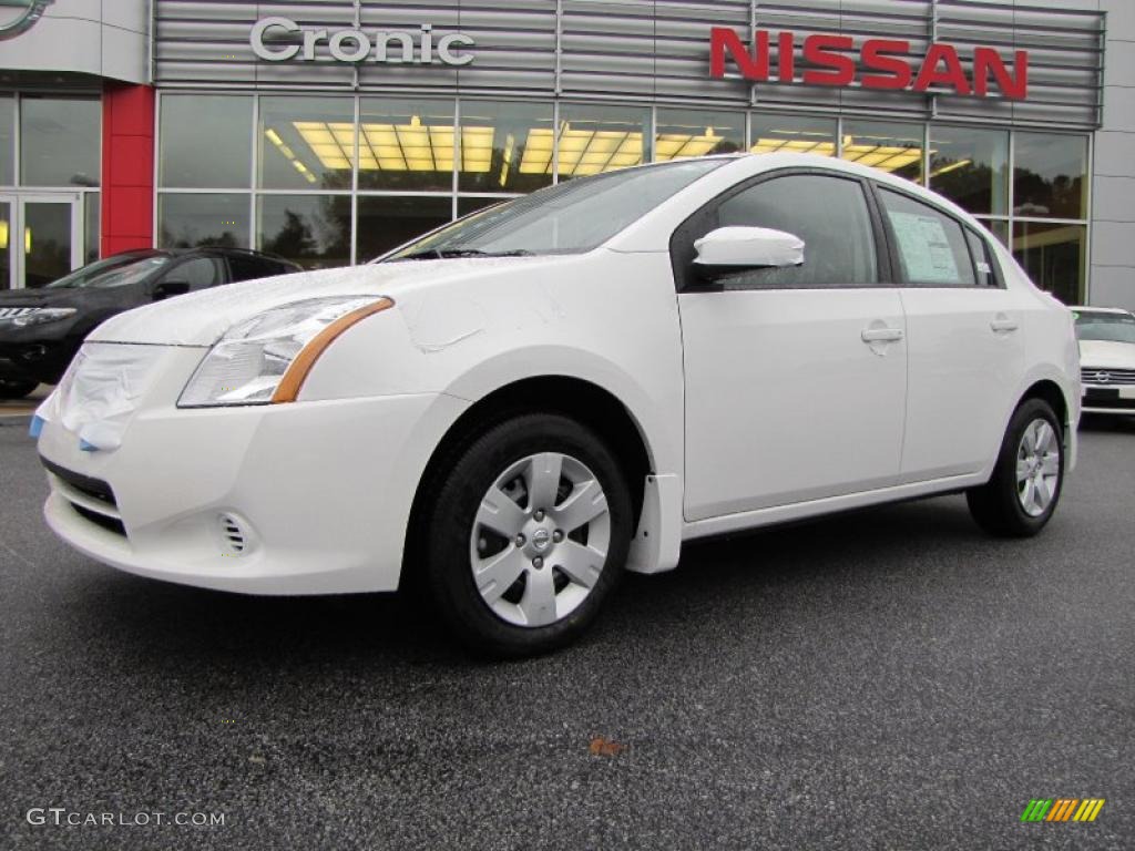 2011 Sentra 2.0 - Aspen White / Charcoal photo #1