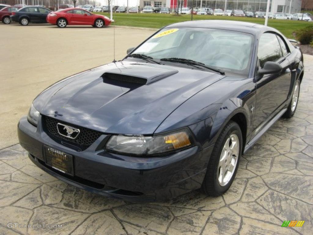 2003 Mustang V6 Coupe - True Blue Metallic / Dark Charcoal/Medium Graphite photo #2