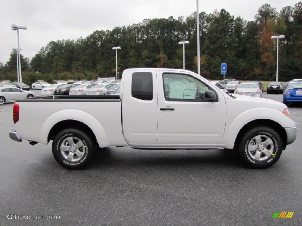 Avalanche White 2011 Nissan Frontier SV V6 King Cab Exterior Photo #39289235