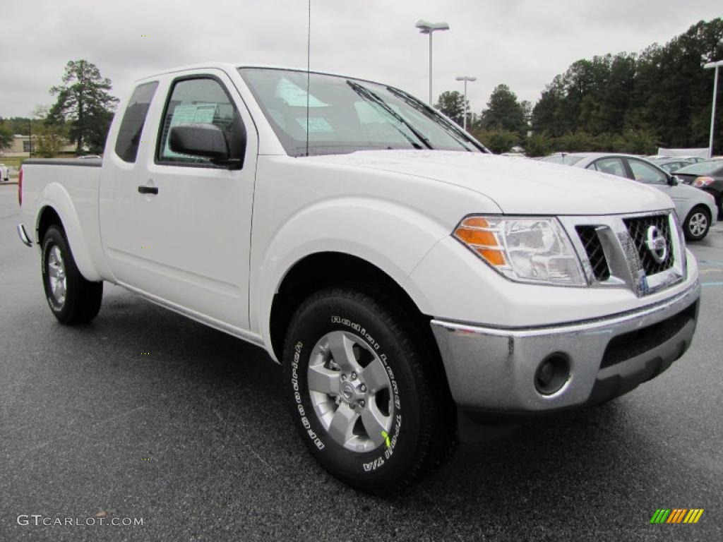 Avalanche White 2011 Nissan Frontier SV V6 King Cab Exterior Photo #39289251