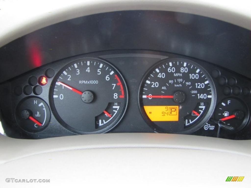 2011 Nissan Frontier SV V6 King Cab Gauges Photo #39289327