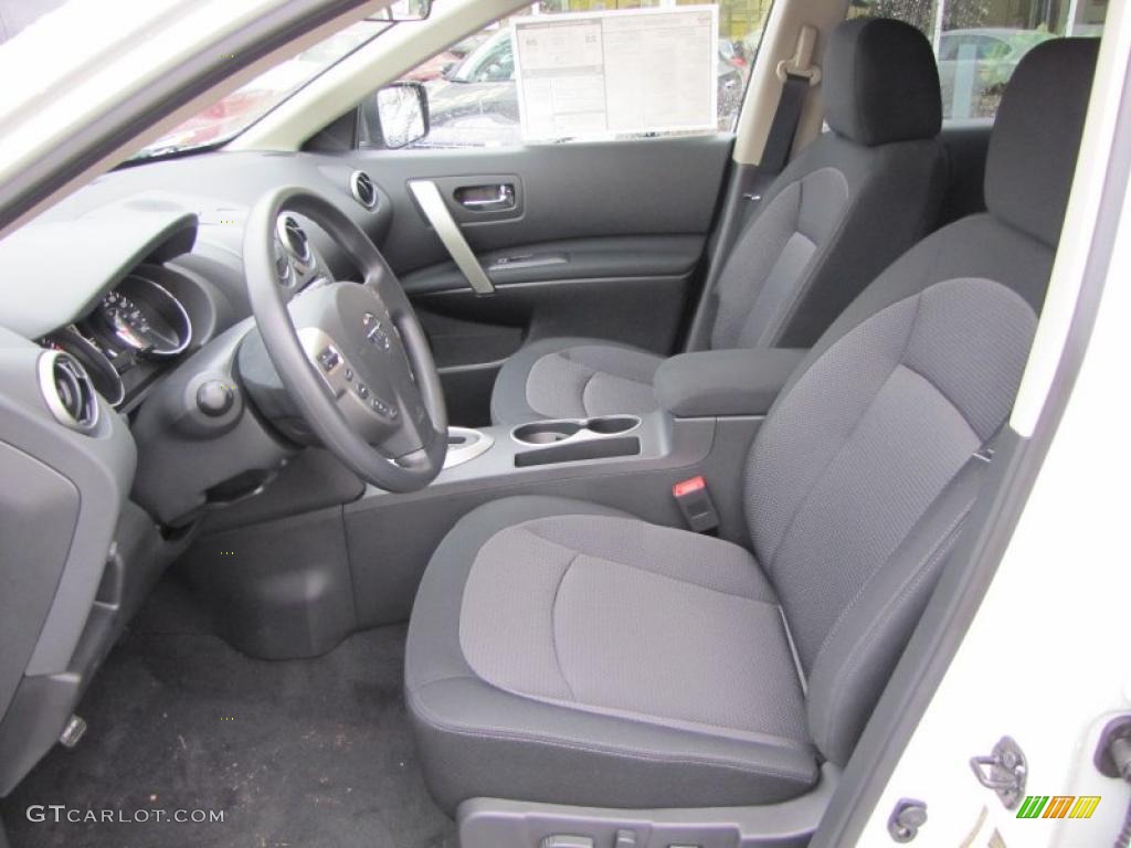 2011 Rogue SV - Pearl White / Black photo #9
