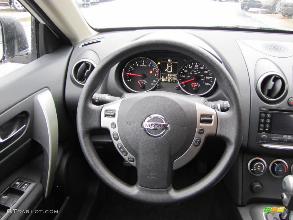 2011 Rogue SV - Pearl White / Black photo #12