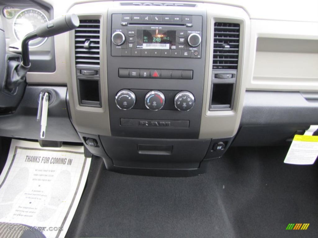 2011 Dodge Ram 1500 ST Quad Cab Controls Photo #39291907