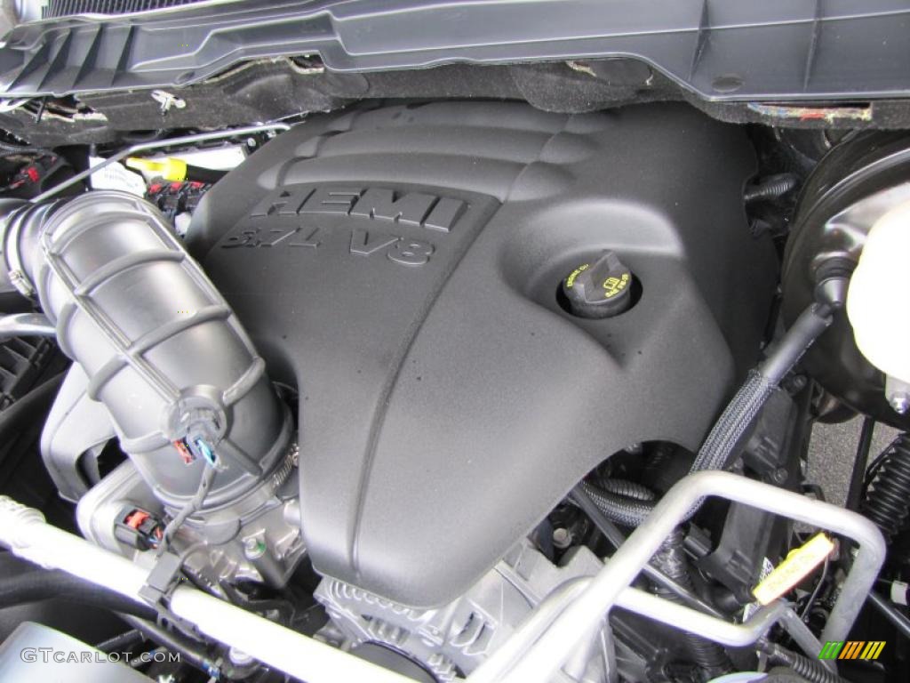 2011 Ram 1500 Big Horn Crew Cab - Brilliant Black Crystal Pearl / Dark Slate Gray/Medium Graystone photo #13