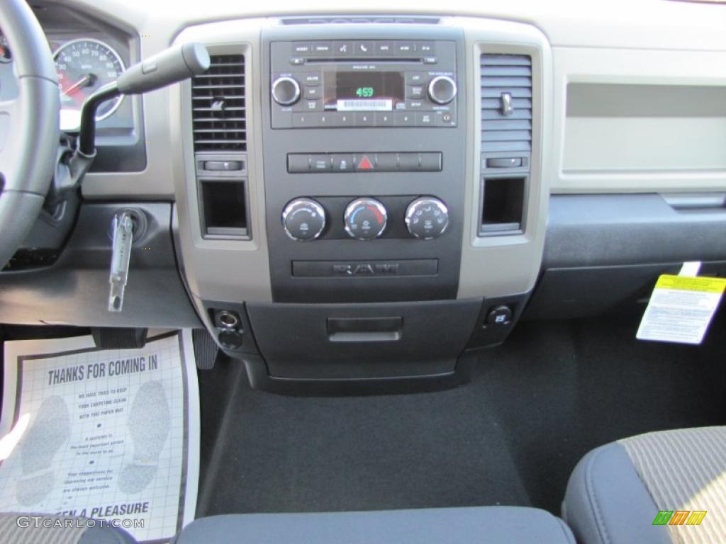 2011 Dodge Ram 1500 ST Quad Cab Controls Photo #39294707
