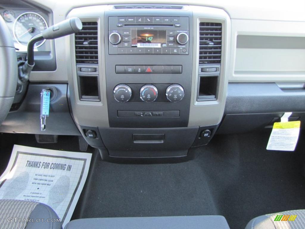 2011 Dodge Ram 1500 ST Quad Cab Controls Photo #39295411