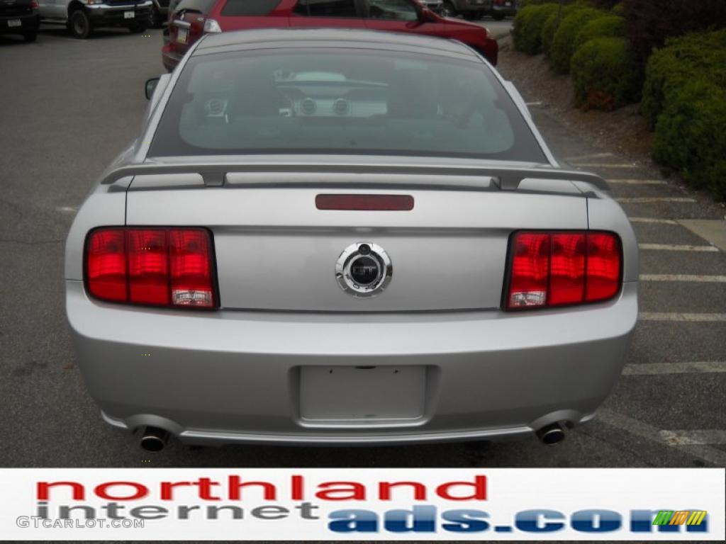 2009 Mustang GT Premium Coupe - Brilliant Silver Metallic / Dark Charcoal photo #7