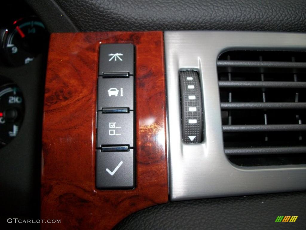 2011 Chevrolet Silverado 2500HD LTZ Extended Cab 4x4 Controls Photo #39296611