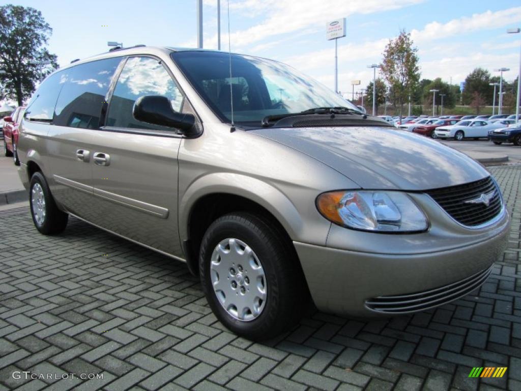 Light Almond Pearl Metallic 2004 Chrysler Town & Country LX Exterior Photo #39296751