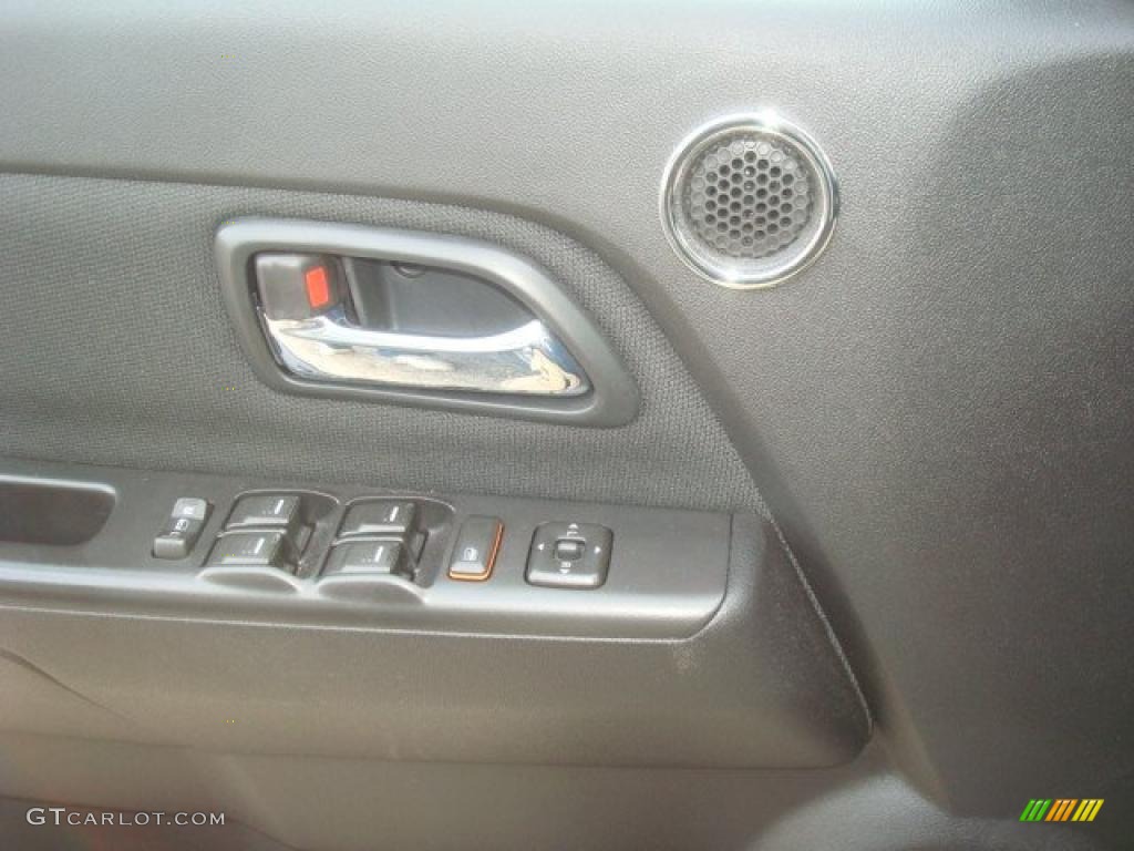 2009 Chevrolet Colorado LT Crew Cab Controls Photo #39297707