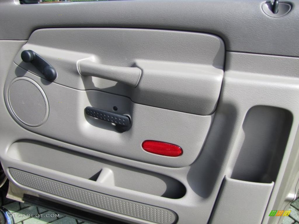 2004 Dodge Ram 1500 ST Regular Cab Taupe Door Panel Photo #39297784