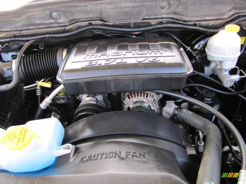 2004 Dodge Ram 1500 ST Regular Cab 3.7 Liter SOHC 12-Valve V6 Engine Photo #39297875