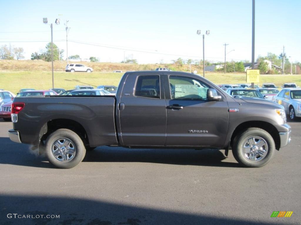 2011 Tundra Double Cab 4x4 - Magnetic Gray Metallic / Graphite Gray photo #6