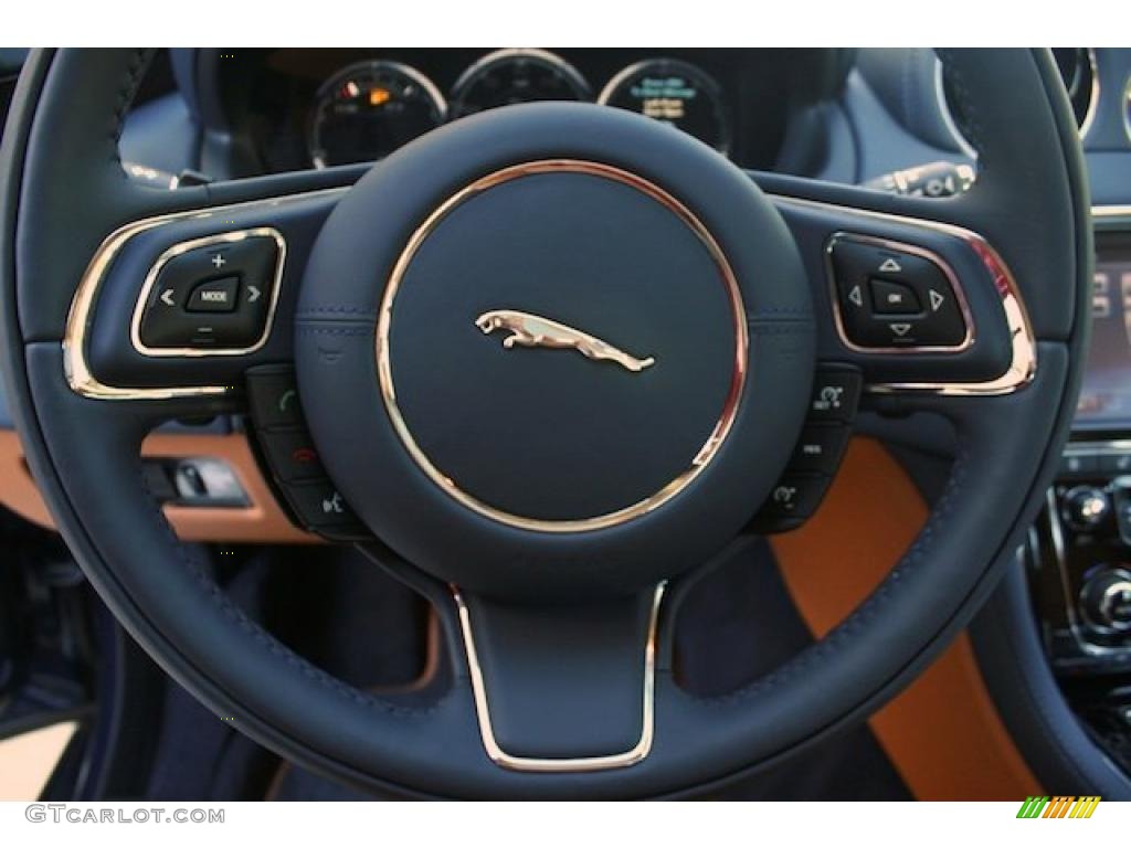 2011 Jaguar XJ XJ London Tan/Navy Blue Steering Wheel Photo #39298533