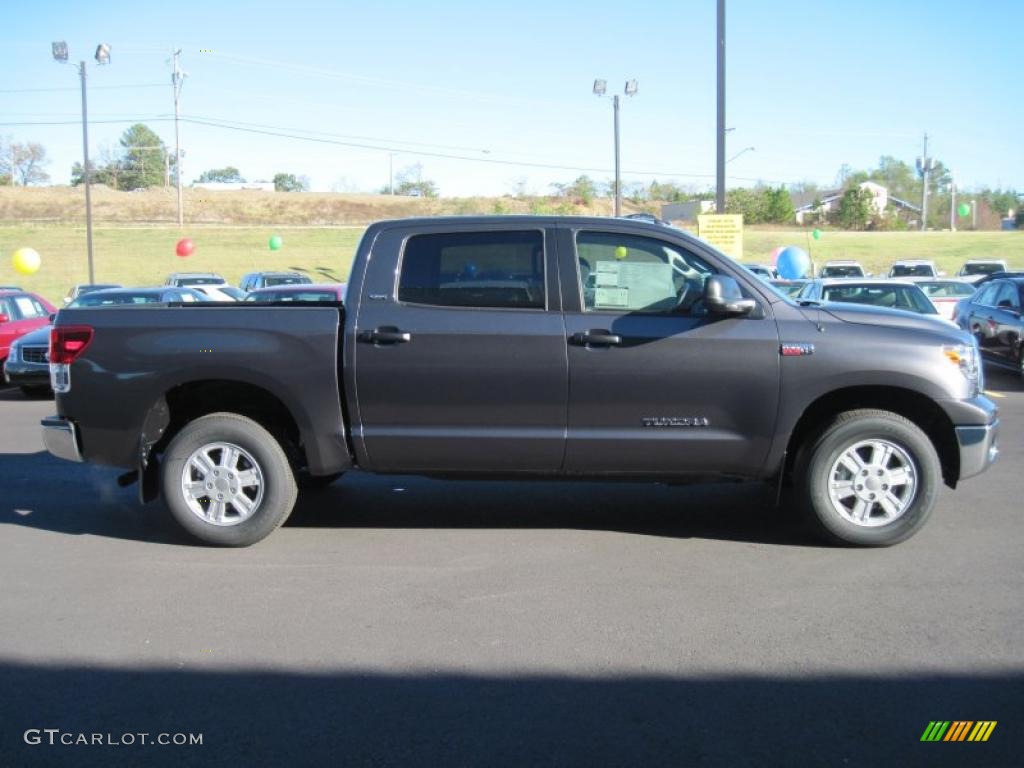 2011 Tundra CrewMax 4x4 - Magnetic Gray Metallic / Graphite Gray photo #6