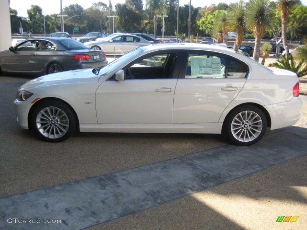 2011 3 Series 335d Sedan - Alpine White / Black photo #2