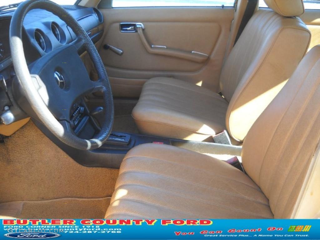 Tan Interior 1981 Mercedes-Benz E Class 240 D Sedan Photo #39301509