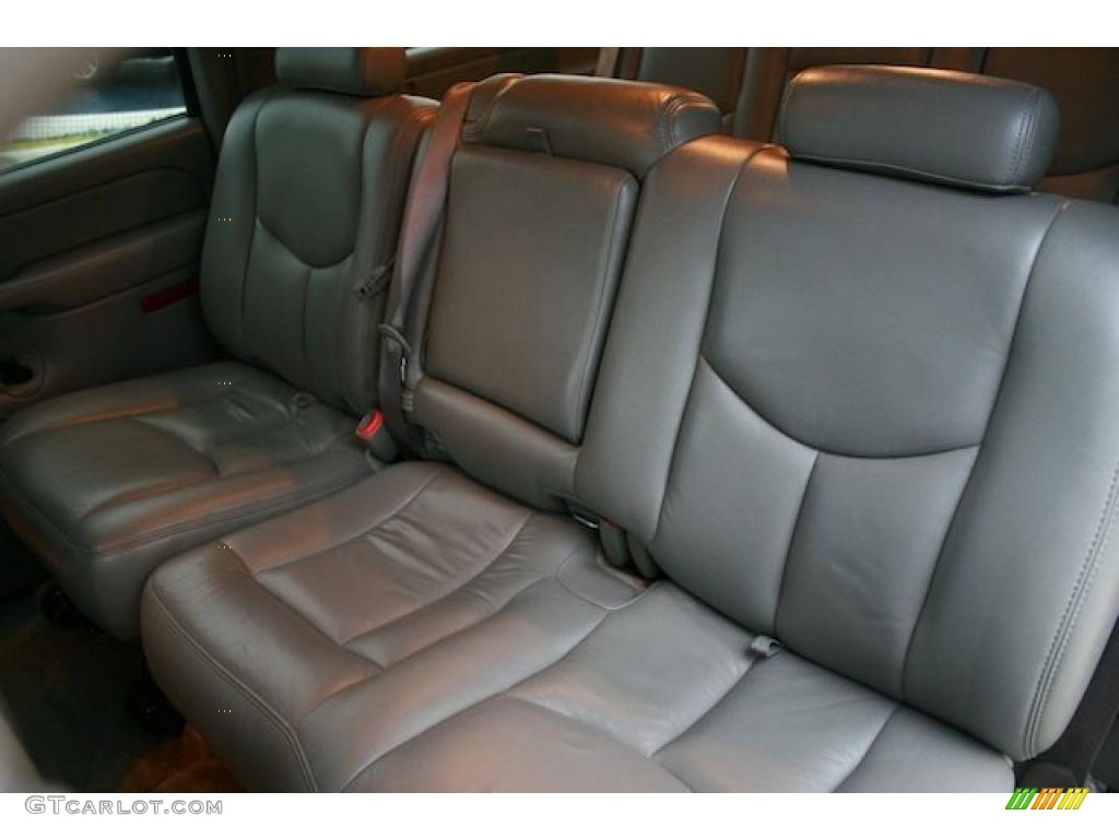 Gray/Dark Charcoal Interior 2004 Chevrolet Suburban 1500 LT Photo #39301525