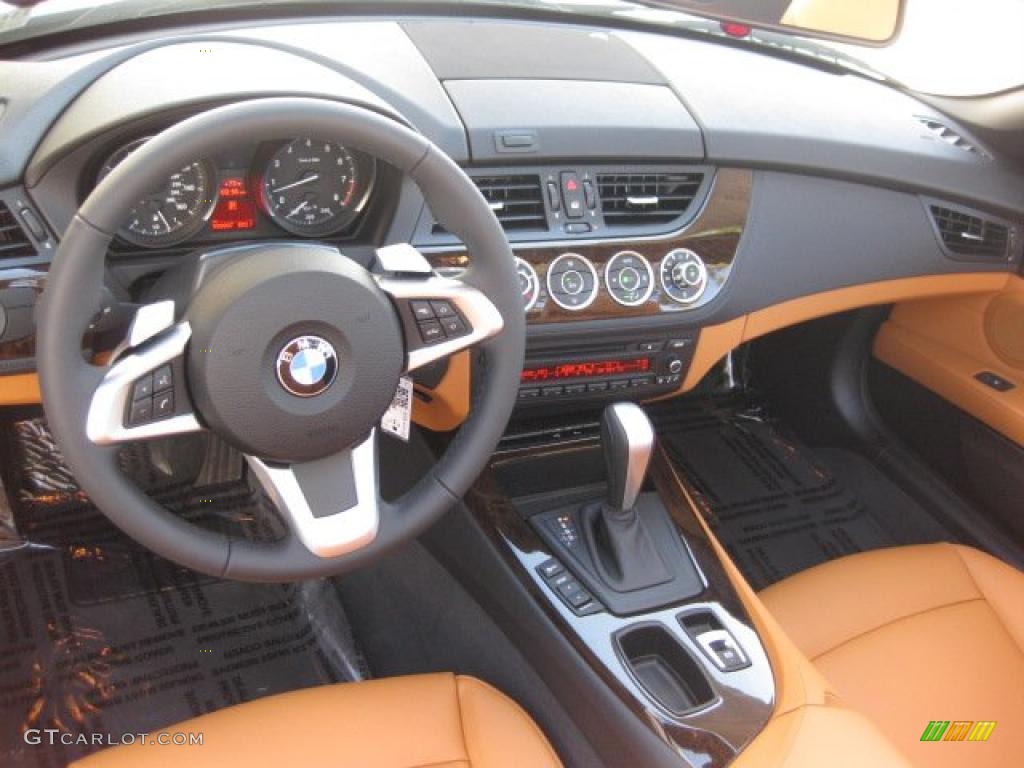 Walnut Interior 2011 BMW Z4 sDrive30i Roadster Photo #39301685