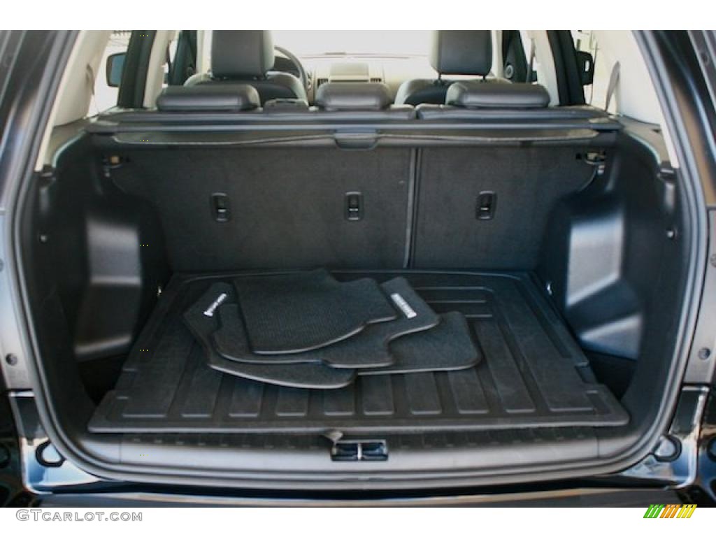2009 Land Rover LR2 HSE Trunk Photo #39302229