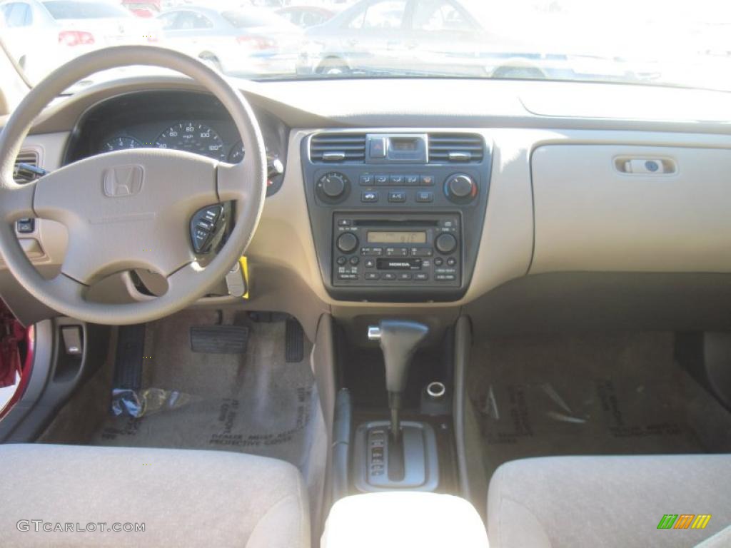 2002 Accord SE Sedan - Firepepper Red Pearl / Ivory photo #10