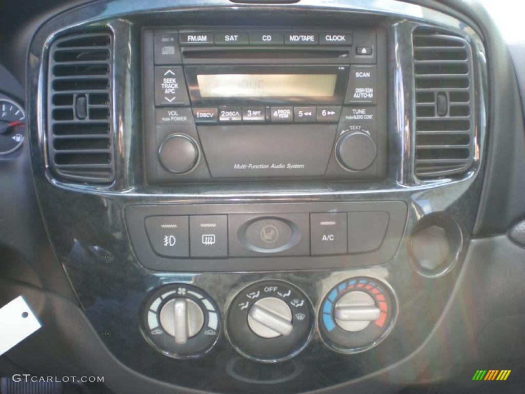 2006 Mazda Tribute i 4WD Controls Photo #39304269