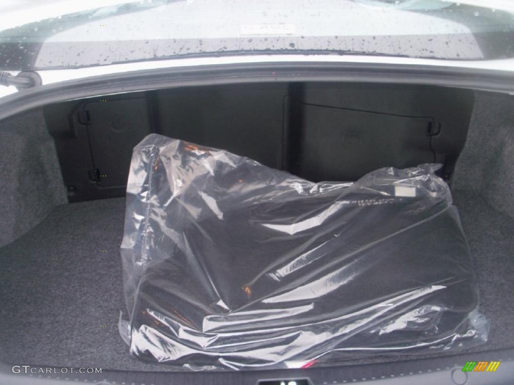 2011 Mitsubishi Lancer Evolution GSR Trunk Photo #39304649
