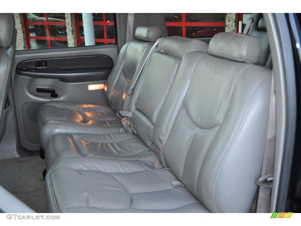 Gray/Dark Charcoal Interior 2003 Chevrolet Suburban 1500 LS 4x4 Photo #39305037