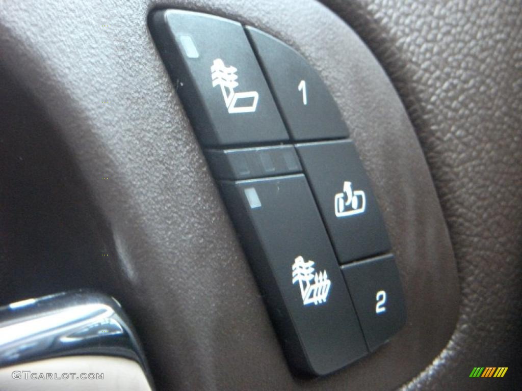2008 GMC Yukon Denali Controls Photo #39305149