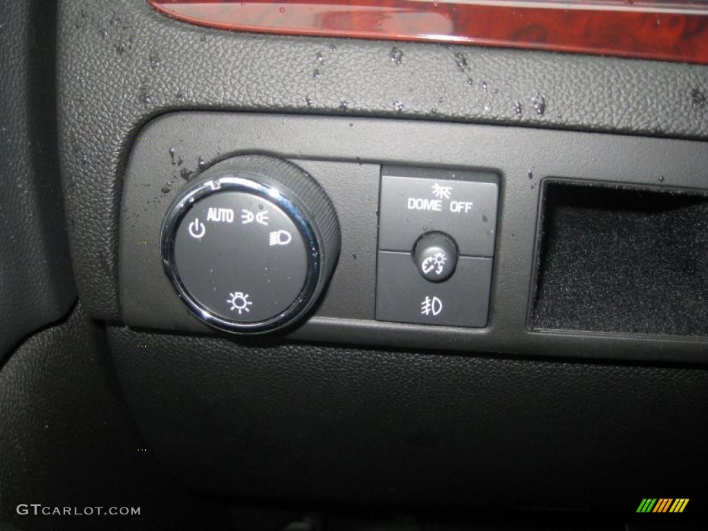 2009 Cadillac Escalade EXT AWD Controls Photo #39306169