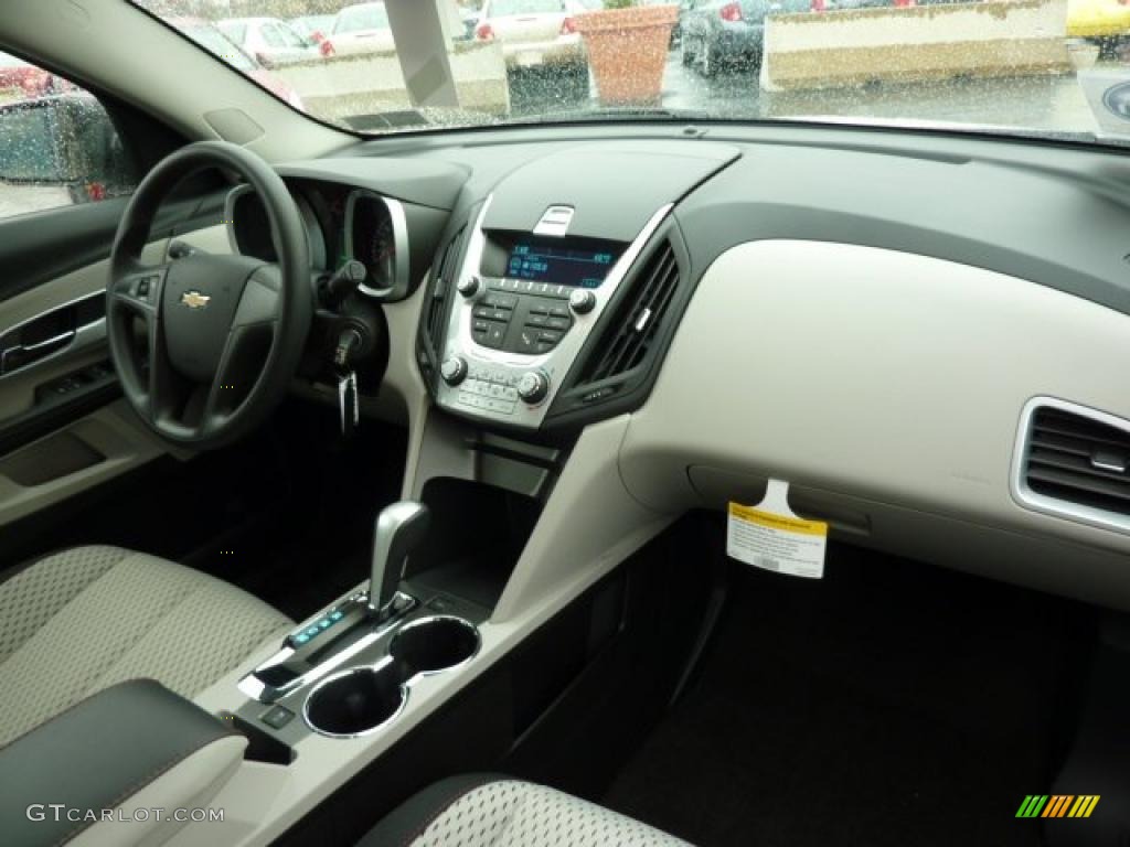 2011 Chevrolet Equinox LS Light Titanium/Jet Black Dashboard Photo #39307293