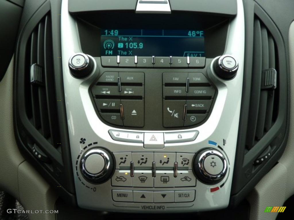 2011 Chevrolet Equinox LS Controls Photo #39307441