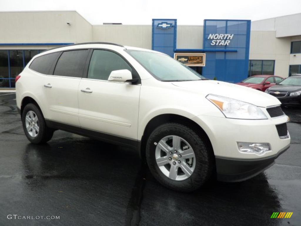 2011 Traverse LT AWD - White Diamond Tricoat / Ebony/Ebony photo #1