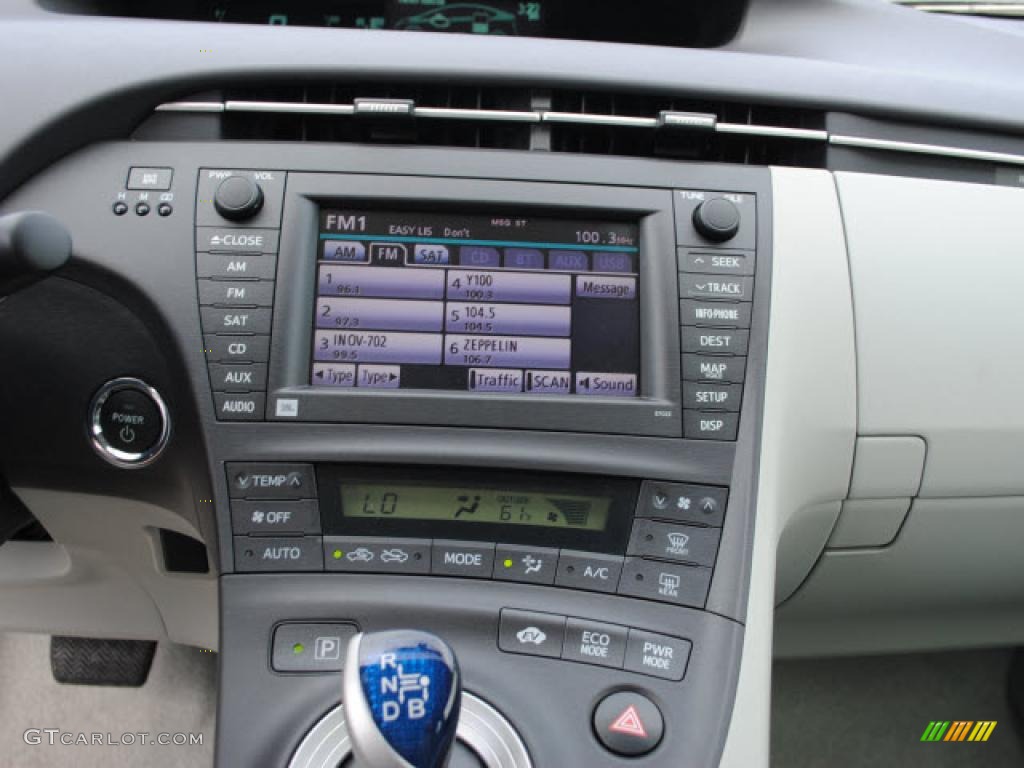 2010 Prius Hybrid II - Classic Silver Metallic / Misty Gray photo #11