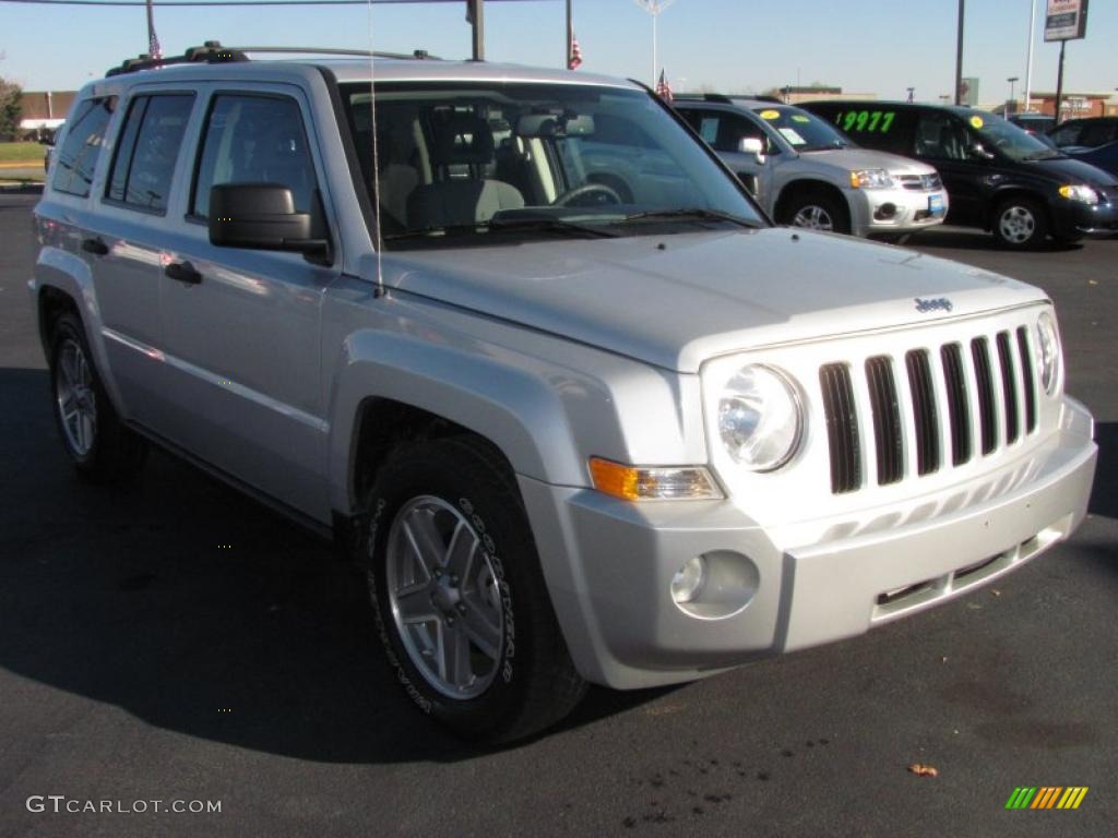 2007 Patriot Sport 4x4 - Bright Silver Metallic / Pastel Slate Gray photo #1