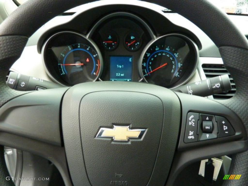 2011 Chevrolet Cruze LS Gauges Photo #39310197