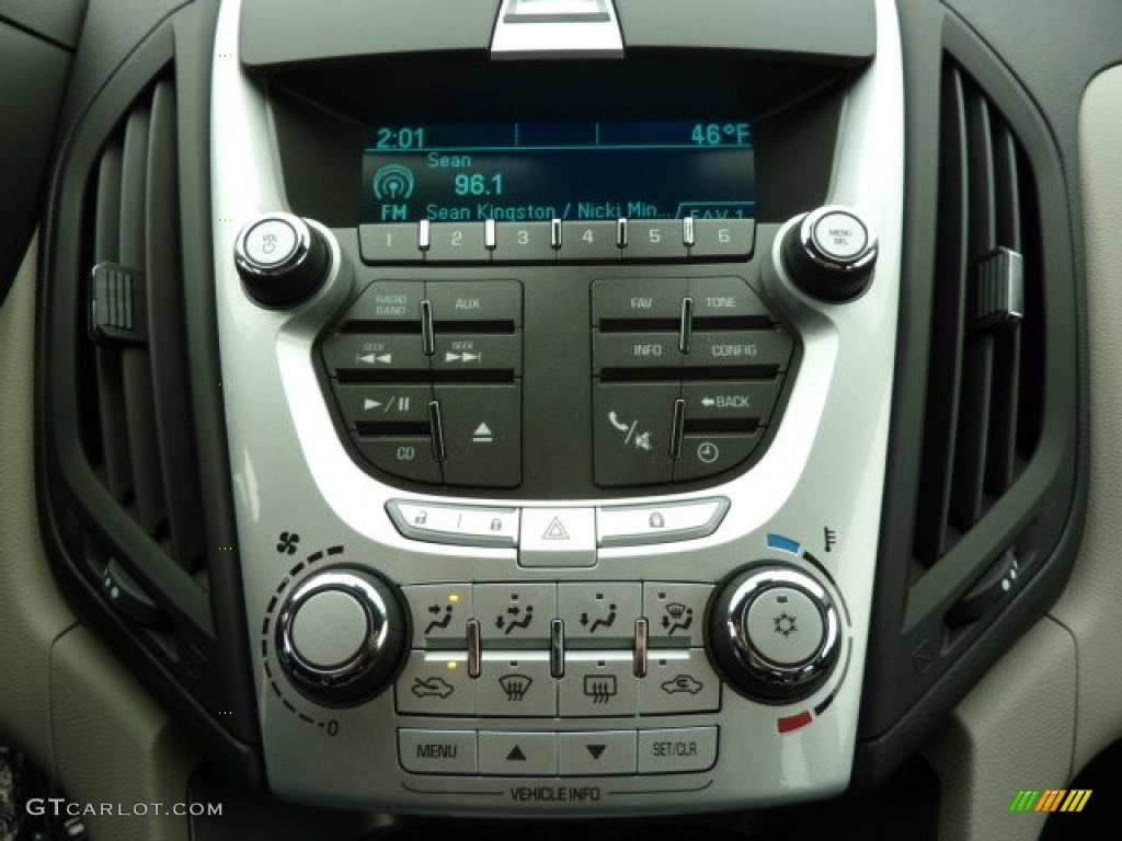 2011 Chevrolet Equinox LS AWD Controls Photo #39310801