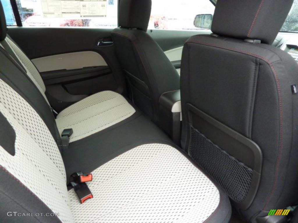 Light Titanium/Jet Black Interior 2011 Chevrolet Equinox LS Photo #39310965
