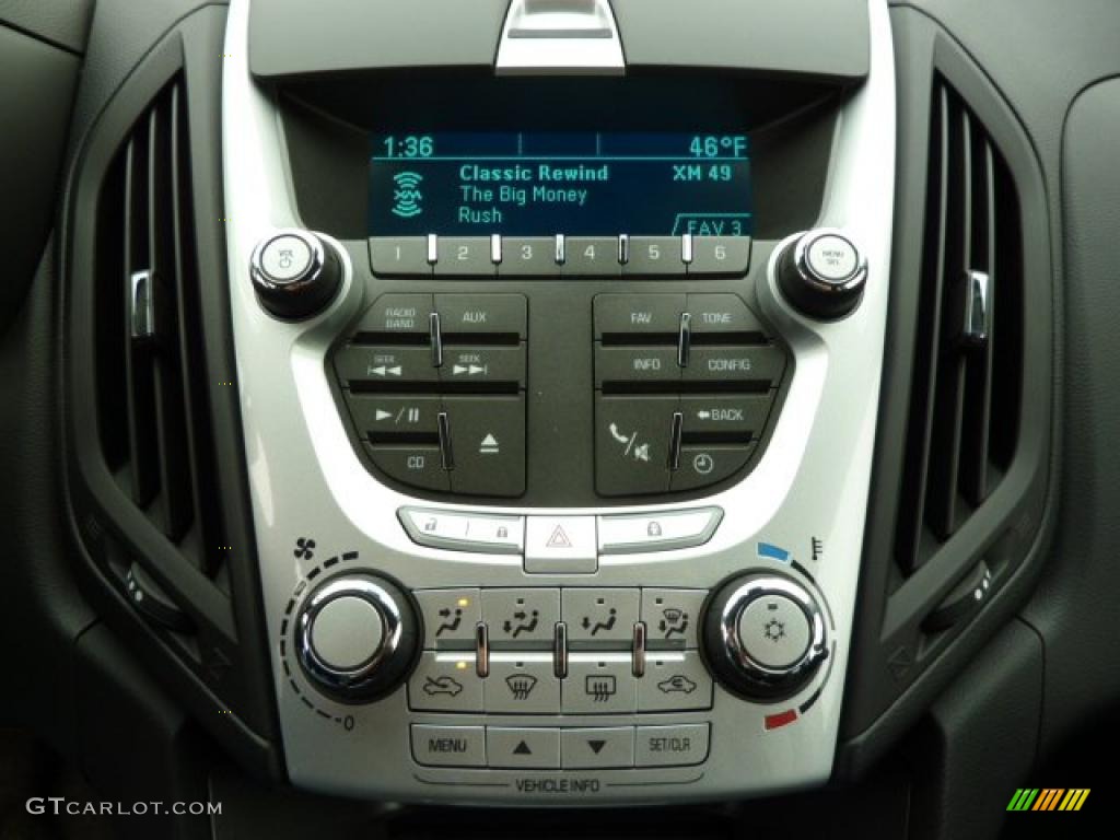 2011 Chevrolet Equinox LT AWD Controls Photo #39311413