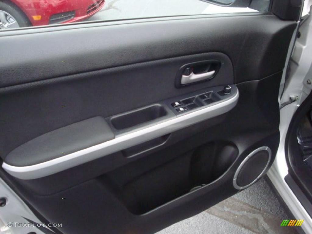 2006 Suzuki Grand Vitara XSport Black Door Panel Photo #39312469