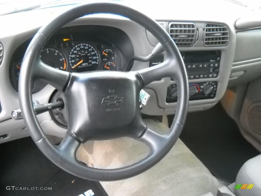 2003 Chevrolet S10 LS Extended Cab Medium Gray Steering Wheel Photo #39313069