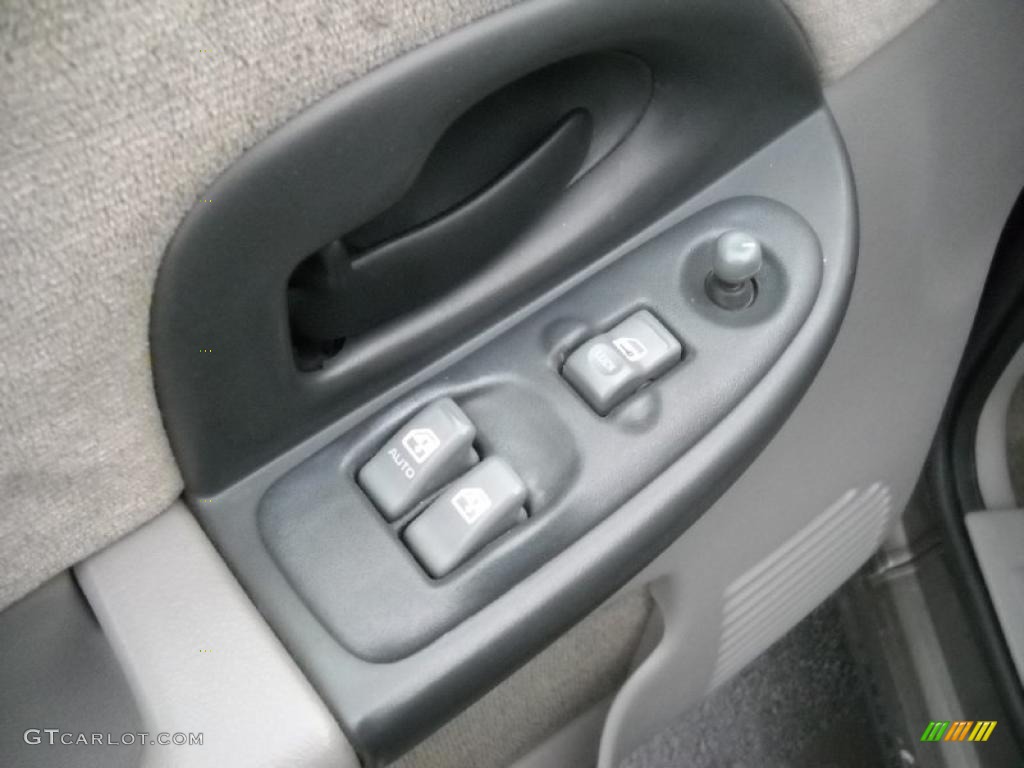 1998 Pontiac Trans Sport Standard Trans Sport Model Controls Photos
