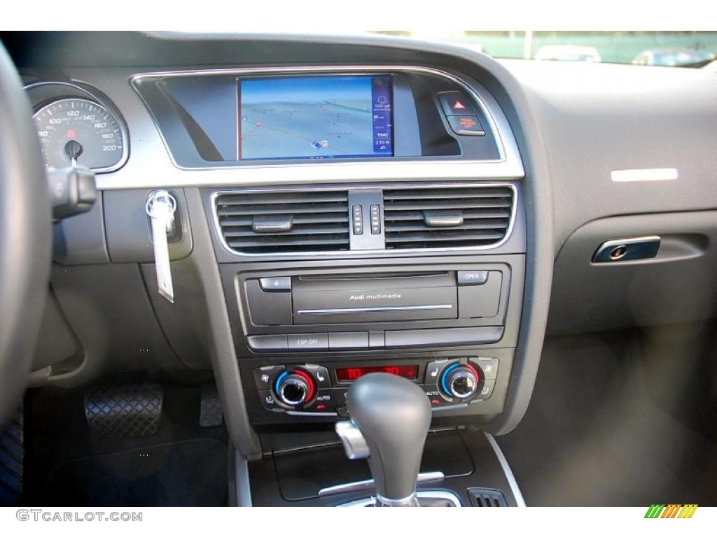 2010 Audi S5 3.0 TFSI quattro Cabriolet Controls Photo #39314013