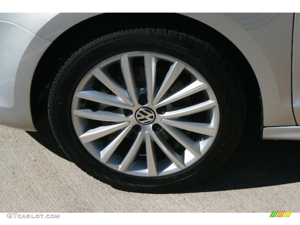 2011 Volkswagen Jetta SEL Sedan Wheel Photo #39321365