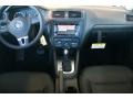 Black - Jetta SE Sedan Photo No. 7