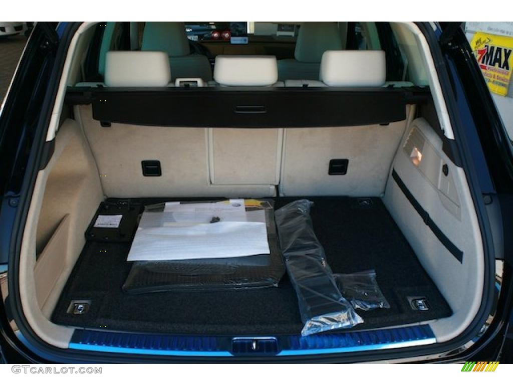 2011 Volkswagen Touareg VR6 FSI Sport 4XMotion Trunk Photo #39322813