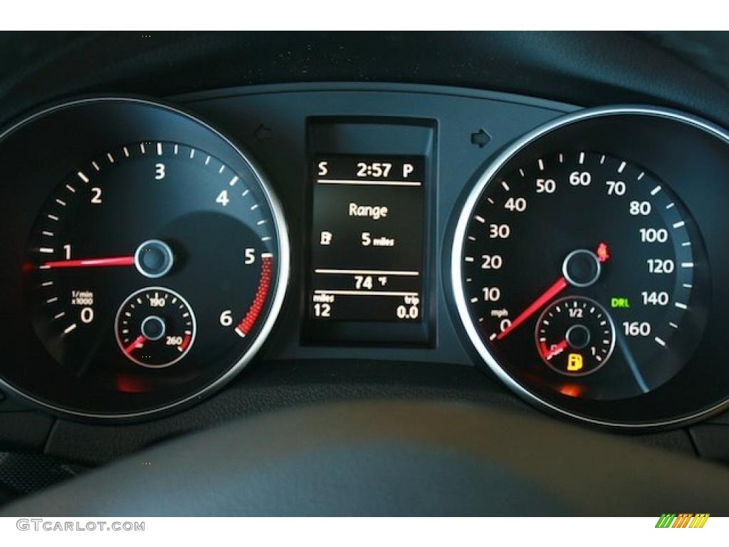 2011 Volkswagen Jetta TDI SportWagen Gauges Photo #39323317