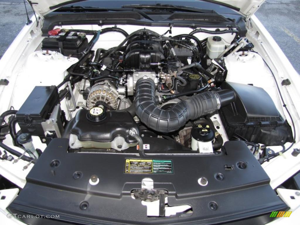 2006 Mustang V6 Premium Convertible - Performance White / Light Parchment photo #17